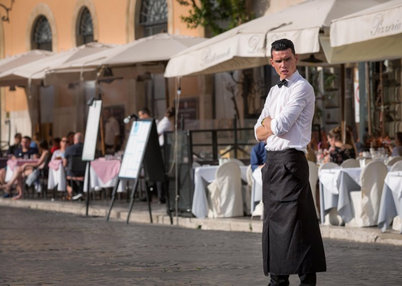 Europi u turizmu nedostaje nekoliko desetaka tisuća radnika, gubici sve ozbiljniji, a evo što predlaže Hrvatska