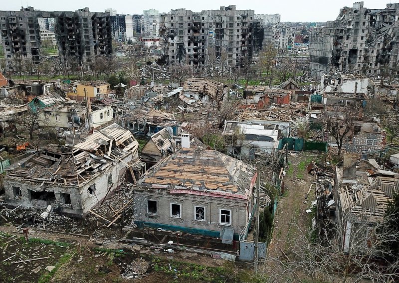 [FOTO/VIDEO] Britanci poslali upozorenje Rusiji; Zelenski razgovarao s ukrajinskim borcima u Mariupolju: 'Danas je jedan od najtežih dana od početka opsade!'