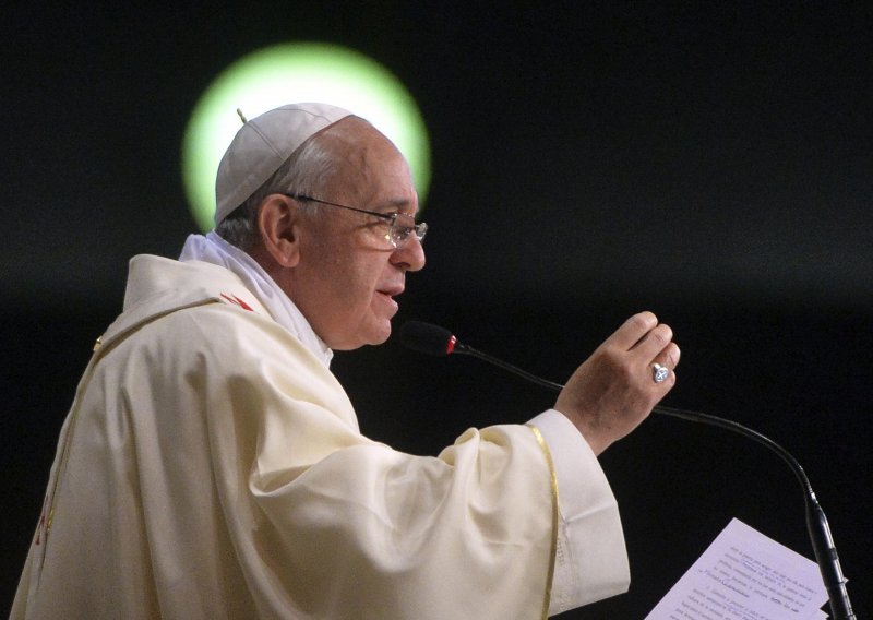 'Papa Franjo, pouči hrvatske biskupe miru i toleranciji!'