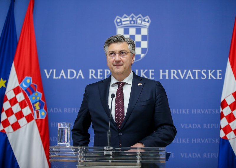 Plenković: Milanović bi se trebao ispričati Krausu jer je rekao da će u Jasenovac doći s njima