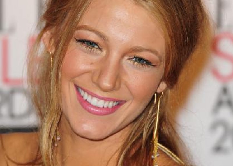 Blake Lively je novo zaštitno lice Chanelovih torbica