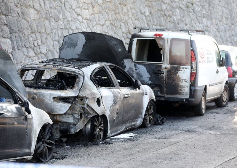 [FOTO/VIDEO] Dolijala banda kriminalaca u Rijeci: Krivi su za nekoliko eksplozija automobila, dilanje droge...