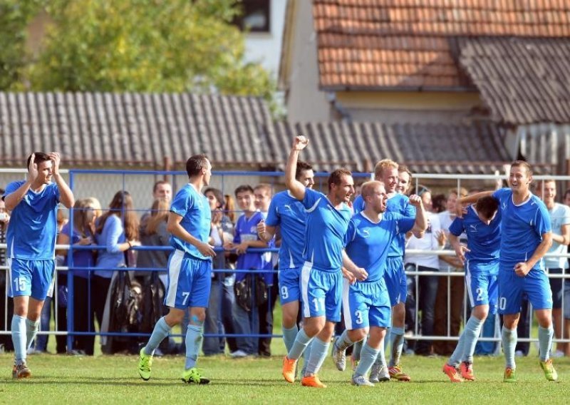 Pogledajte kakav je gol kapetan Oštrca zabio Dinamu