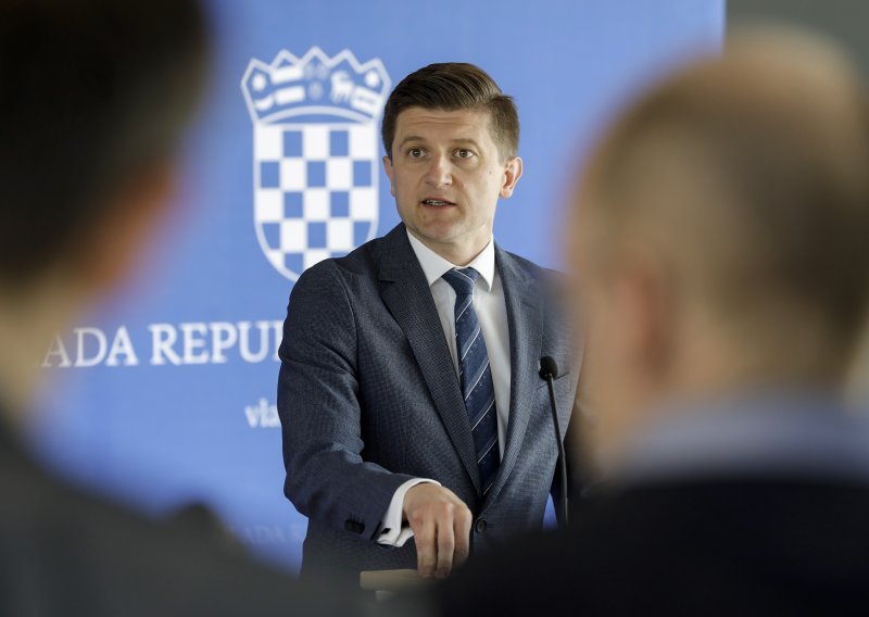 Marić nakon sjednice Vlade: Za nabavu plina u rebalansu predviđeno 75 milijuna kuna