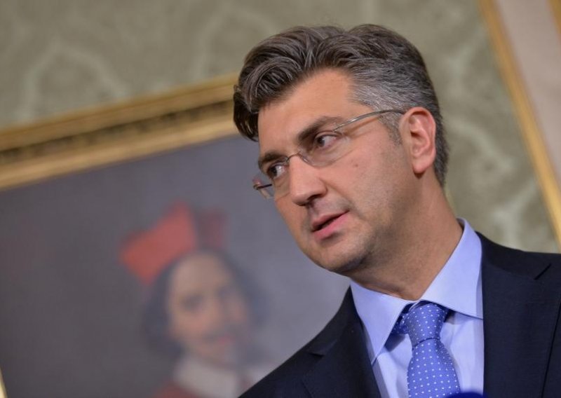 Plenković: Vlada će pomoći razvoju Imotske krajine