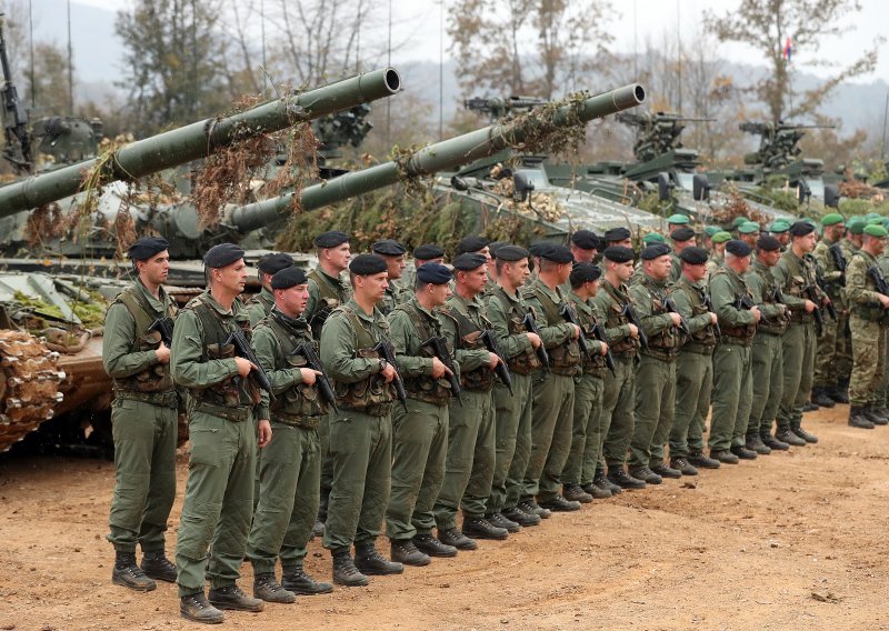 Hrvatski vojnici će u kompletima za preživljavanje imati i 'energetske bombe' koje radi Cedevita; na njima se može danima živjeti