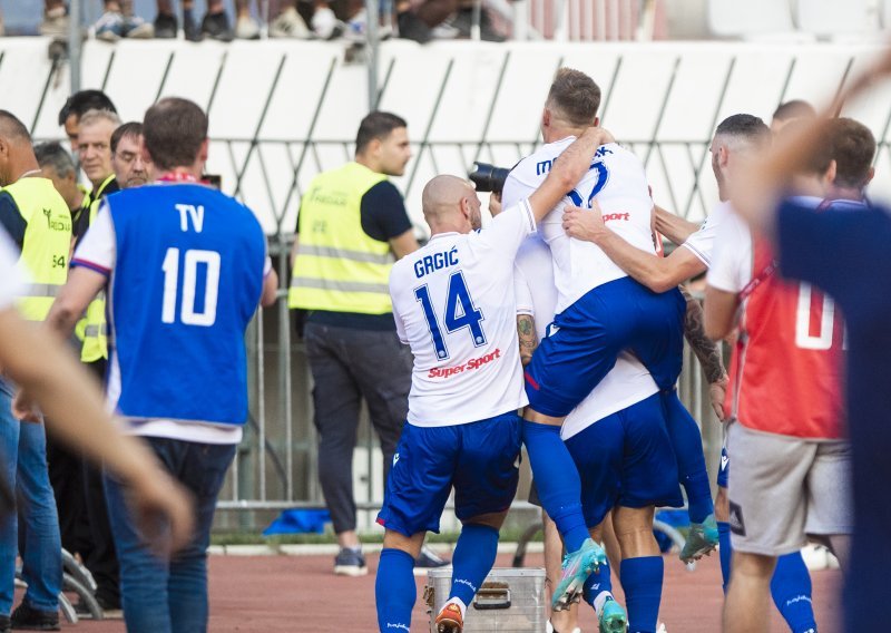 [VIDEO/FOTO] Pogledajte golove bogatog prvog poluvremena; kako je Drmić šokirao Bile, a Ferro i Melnjak zapalili Poljud