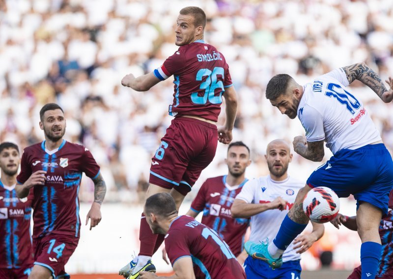 [ANKETA/VIDEO] Oglasio se igrač Rijeke koji je dobio crveni karton i tako olakšao Hajduku put do trofeja: 'Nisam trebao biti isključen'. Slažete li se s njim?