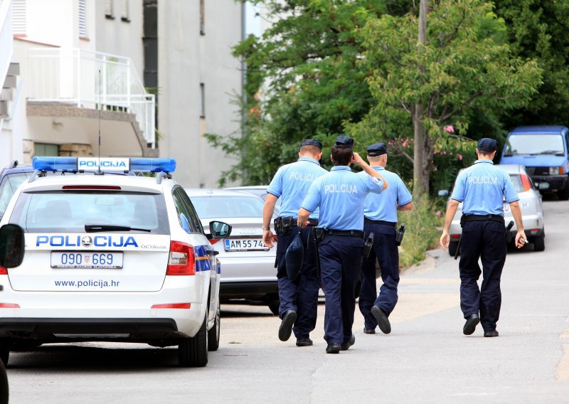 Dvoje Francuza pobjeglo iz Crikvenice bez plaćanja hotelskog računa u iznosu od 17 tisuća kuna, uhićeni su u Klenovici