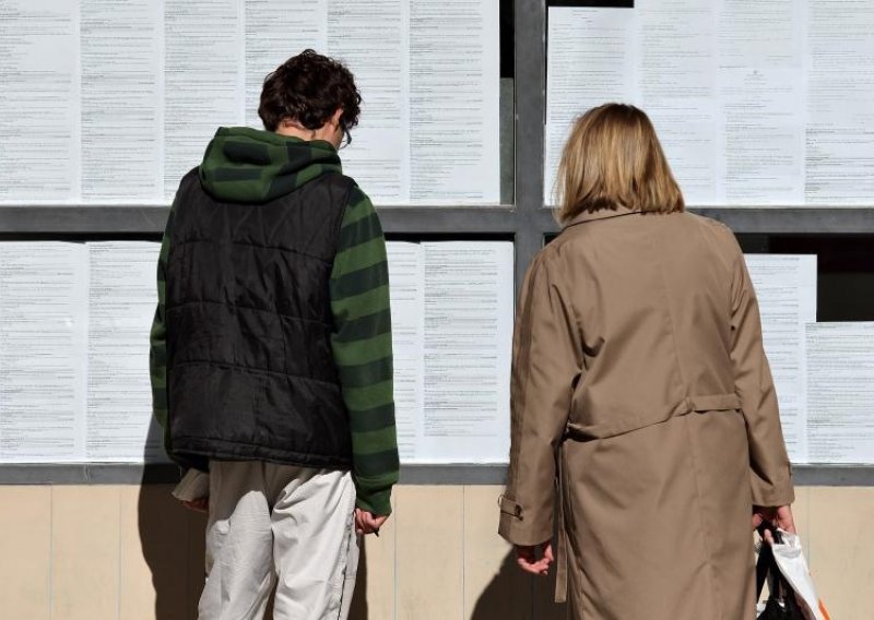 Stopa nezaposlenosti ponovno iznad 20 posto