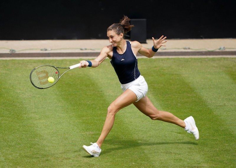 Petra Martić nastavlja s pobjedama u Wimbledonu; preko Slovakinje do trećeg kola, ali i prilike za osvetu Donne Vekić; stiglo i još jedno veliko iznenađenje