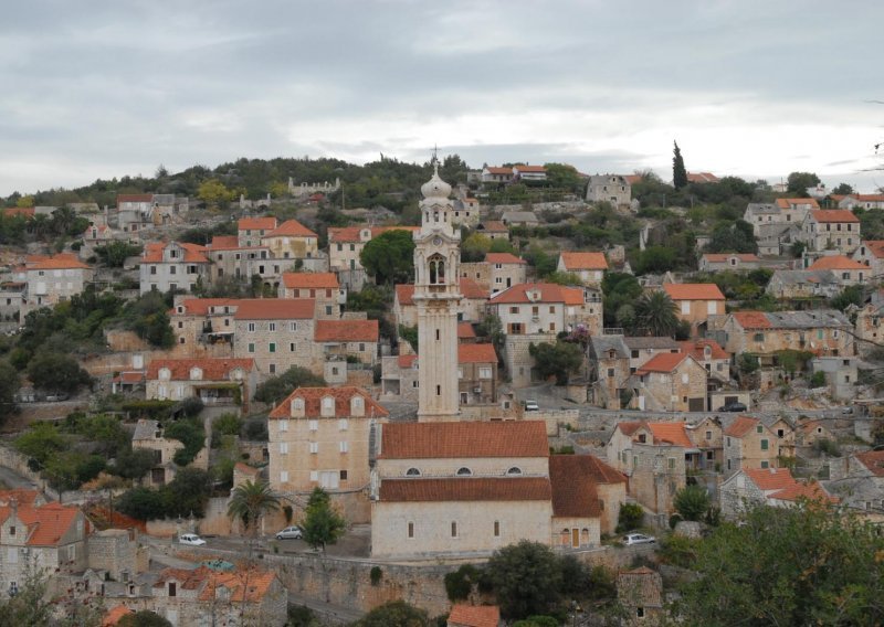 Telegraph: Ovo su najbolje plaže u Hrvatskoj!