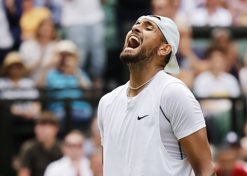 Kontroverzni Nick Kyrgios bori se za polufinale, ali mislima je daleko u Australiji, otkud stižu prijetnje zatvorskom kaznom