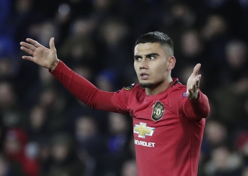 Već peti igrač koji je napustio Manchester United; Brazilac koji je rođen u Belgiji, a nogomet učio u Nizozemskoj novi je igrač Fulhama