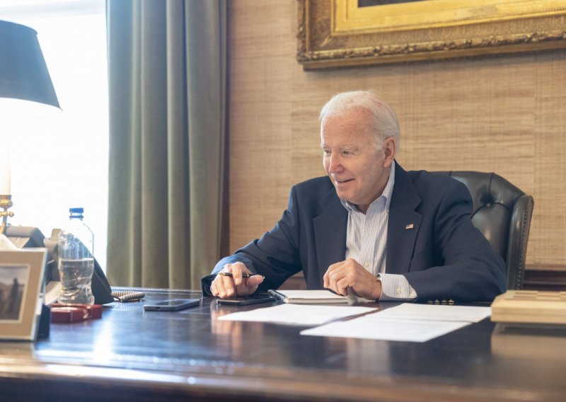 [VIDEO] Joe Biden pozitivan na koronavirus, oglasio se video porukom: 'Ljudi, dobro se osjećam!'