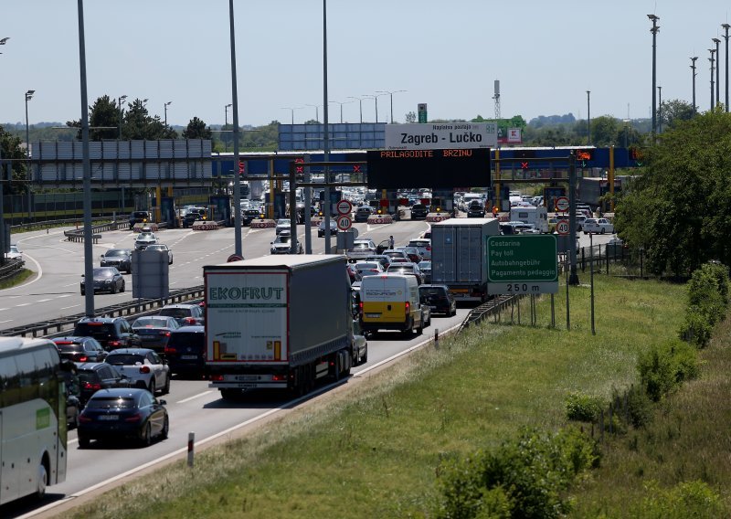 Gust promet prema moru, MUP objavio snimku iz zraka i objavio važno upozorenje