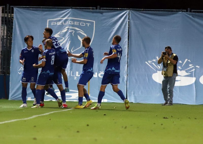 SuperSport Hrvatska nogometna liga, 4. kolo, Varaždin - Dinamo 1:1, 5.8.2022., video sažetak