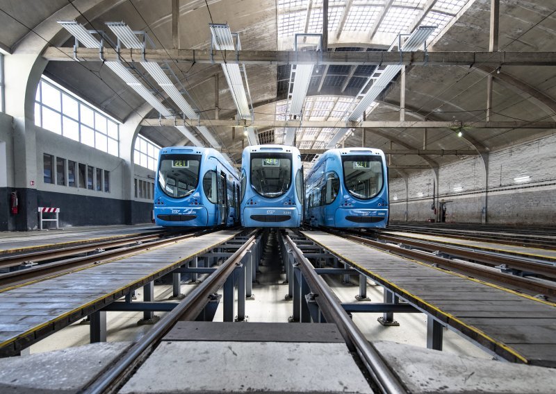 U zagrebačke tramvaje stižu moderni ekrani, putnici već oduševljeni: Odlično, to je jako dobra stvar