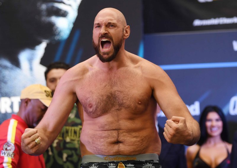 Tyson Fury očito ni sam ne zna što želi: prije dva dana najavio obračun s Chisorom, a sada odjednom prekida karijeru?!