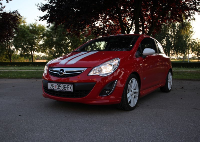 Opel Corsa 1.4 Color Edition – vuk sit, a koza cijela