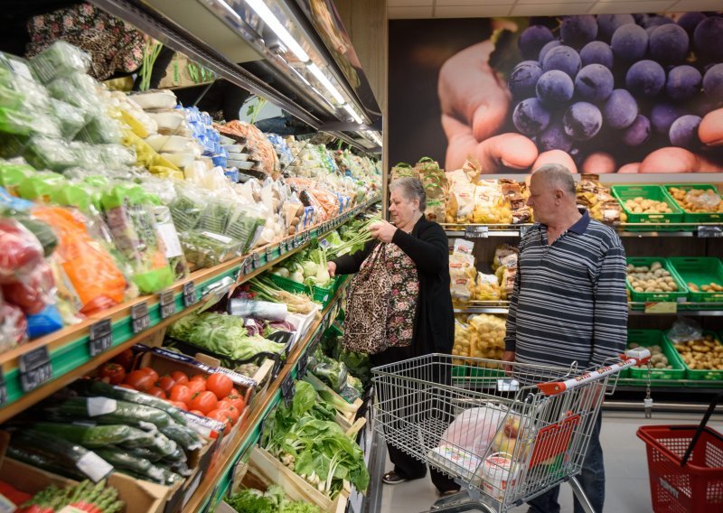 Zbog stranog tijela inspektorat s tržišta povlači HiPP-ov bio sok od jabuke, provjerite jeste li ga kupili