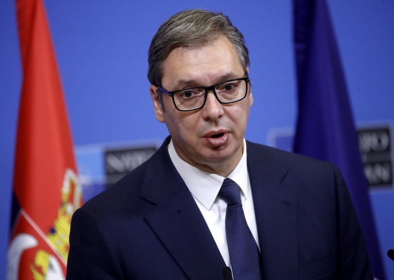 Vučić nakon sastanka sa Srbima s Kosova: 'Mi nemamo kud, stjerani smo u kut'