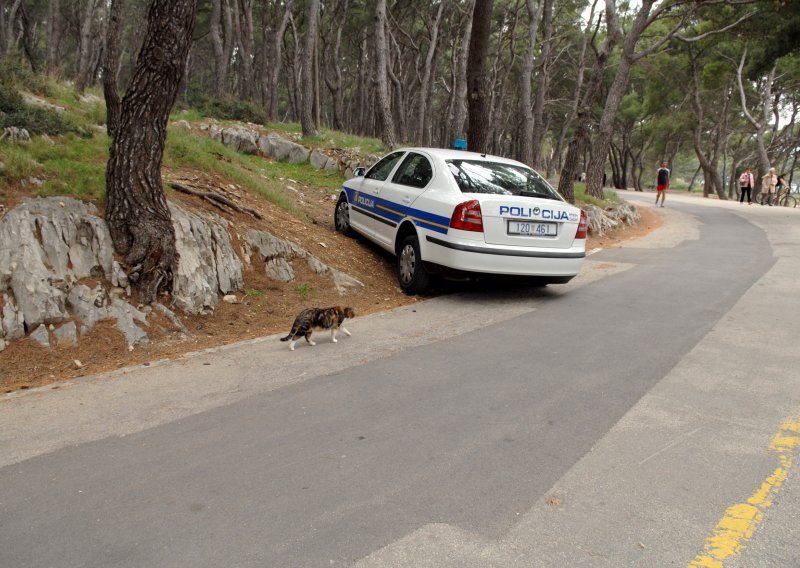 Policajci pomagali u insceniranju nesreće