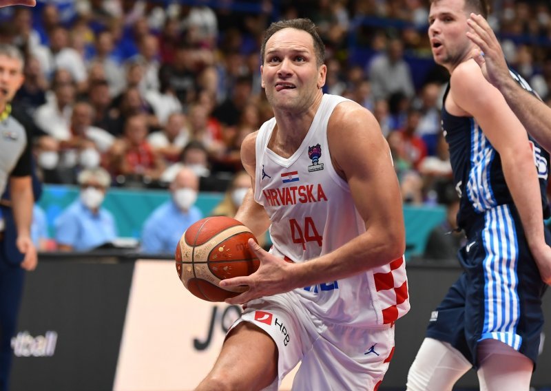 Hrvatska nakon velike borbe pobijedila Ukrajinu i kao treća u skupini odlazi u Berlin na nokaut fazu Eurobasketa!