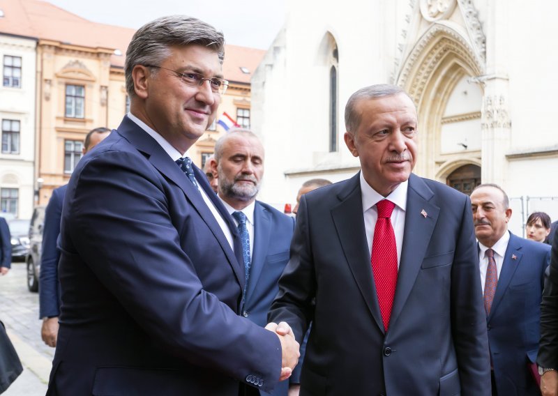 [FOTO] Plenković s Erdoganom o energetskoj krizi i stanju u BiH, evo što su rekli jedno drugom