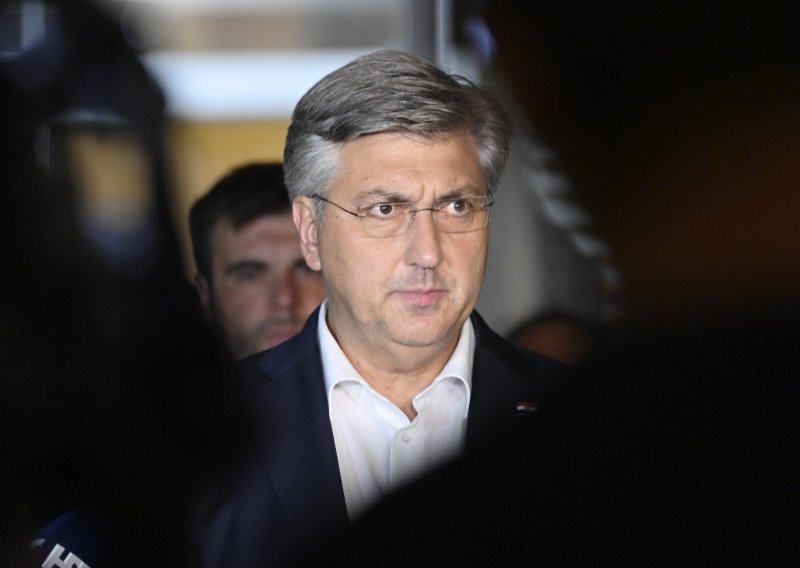 Plenković: 'Non-stop smanjujemo PDV, ali ne može Vlada baš sve riješiti. Trgovci bi trebali dati svoj doprinos krizi, neka 'maknu' marže i troškove'