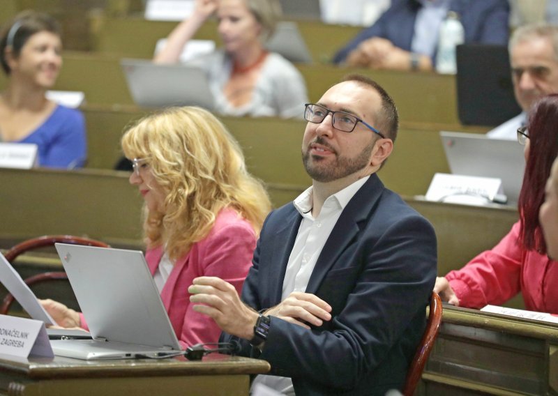 Skupština potvrdila: Roditelji odgojitelji dobit će potpore za samozapošljavanje