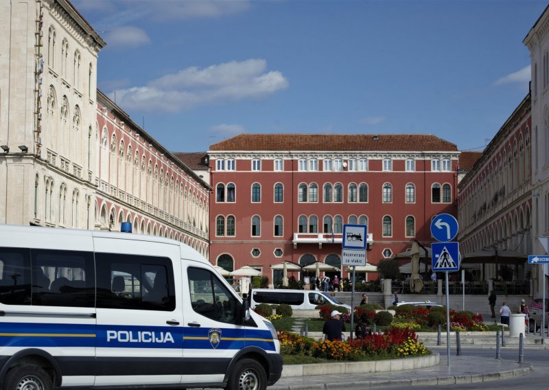 Strava u Splitu: Muškarac uboden u vrat hitno prevezen u bolnicu, drugi je pronađen mrtav