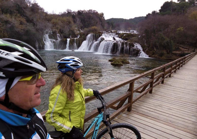 Božićno pedaliranje po ogrlicama Krke