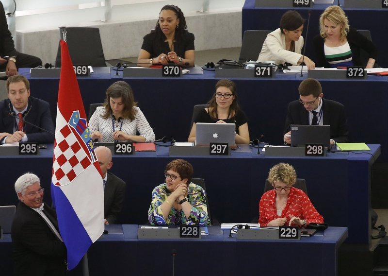 Hrvatski europarlamentarci zauzeli svoja mjesta