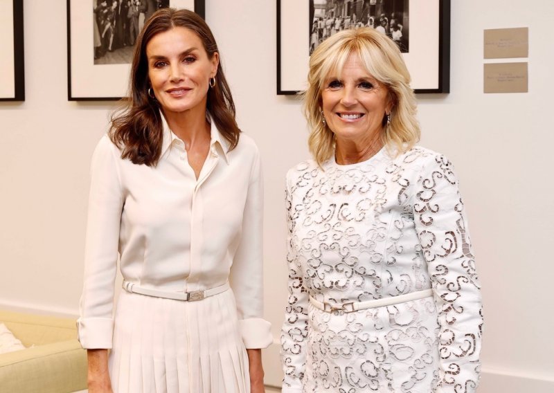 I dok je kraljica Letizia pokazala dobro poznatu eleganciju, Jill Biden je stigla u odličnoj kožnoj haljini