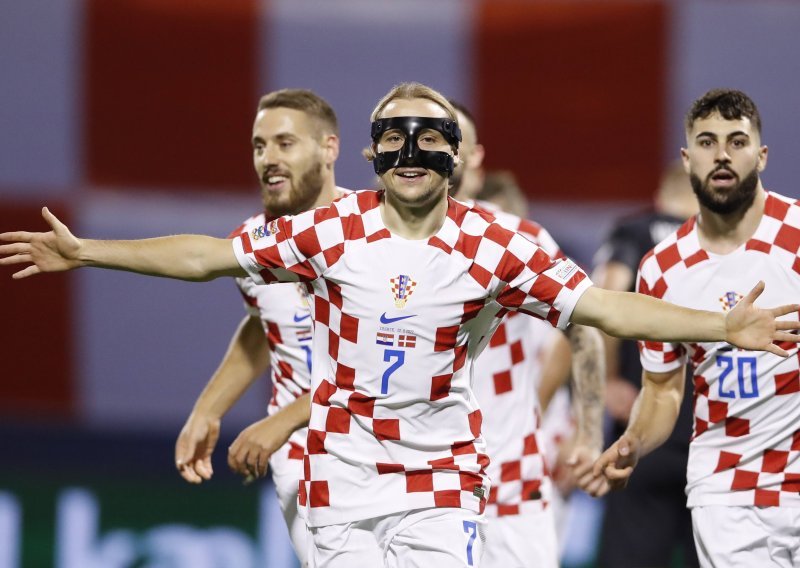 Hrvatska u polufinalu, kupci na iglama