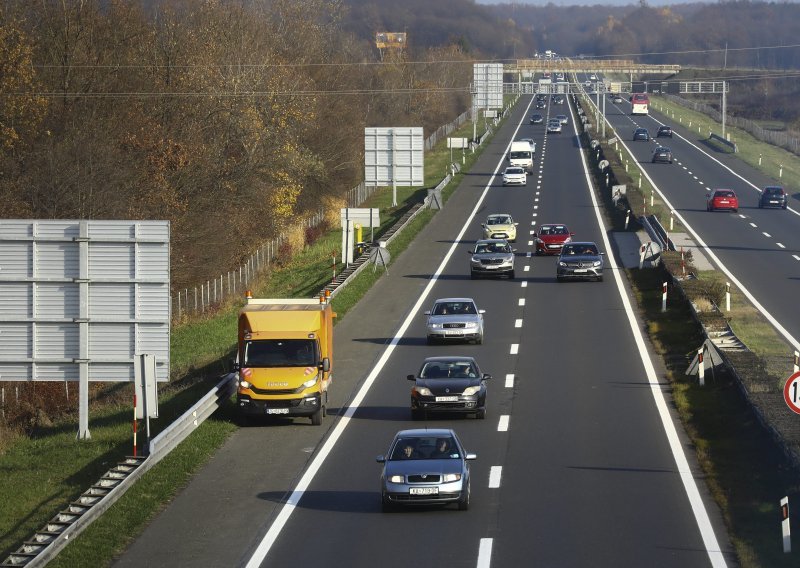 Turčin autocestom vozio 240 km/h, zabranjena mu vožnja na mjesec dana