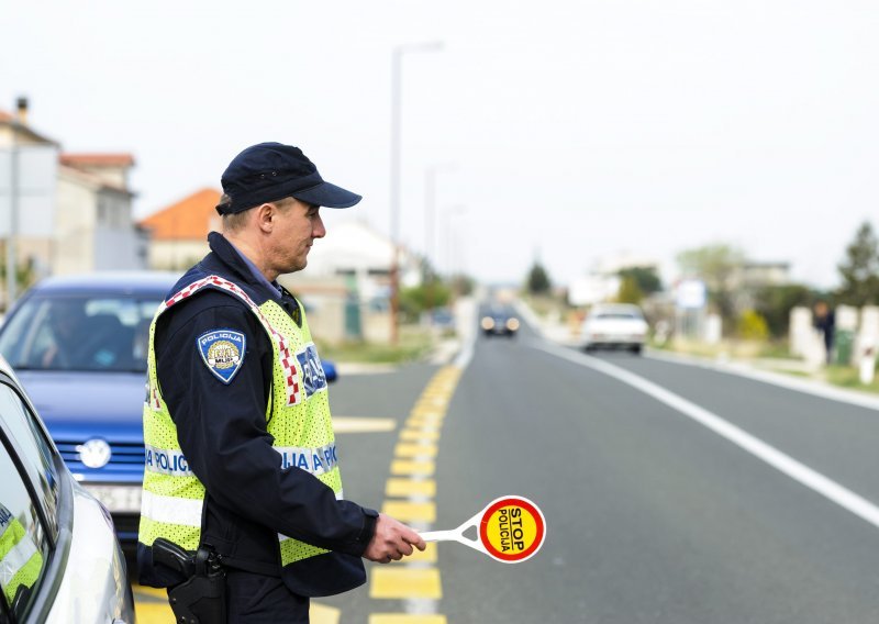 Zbog niza prekšraja ostao bez Porche Cayennea. Ovo su pravila po kojima vam država može zaplijeniti automobil