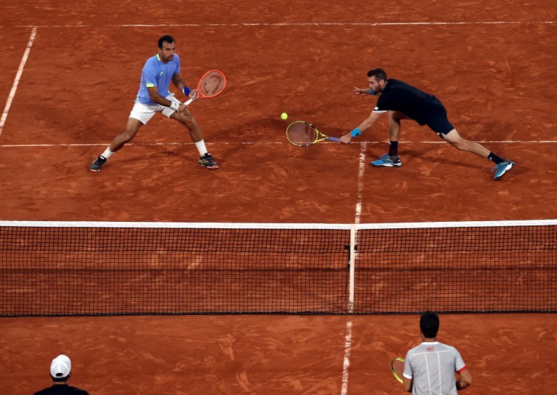 Ivan Dodig i Austin Krajicek za 74 minute svladali prve nositelje i ušli u polufinale