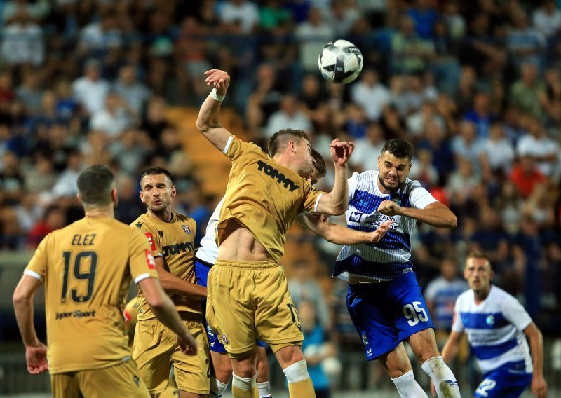 Derbi 16. kola SuperSport HNL-a između Hajduka i Osijeka na Poljudu sudit će strani suci!