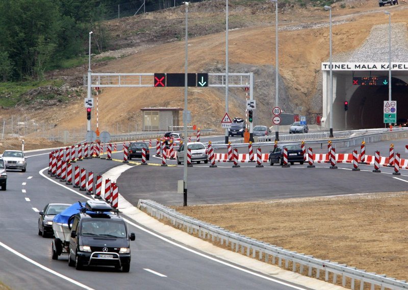 Zbog prometne nesreće na državnoj cesti Pula-Marčana prekinut promet, Sveti Rok zatvoren još danas tijekom noći