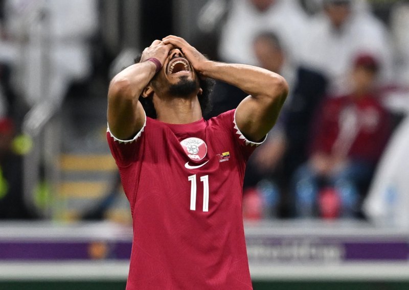 Katar se upisao u povijest Svjetskih prvenstava, ali onu negativnu; prvi je domaćin kojem se ovo dogodilo...