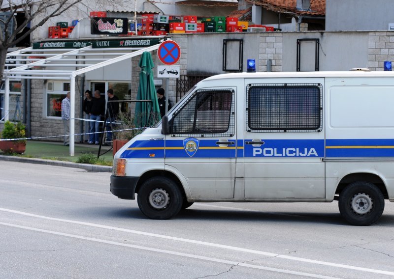 Za ranjavanje redara u Splitu osumnjičen 26-godišnjak