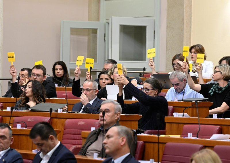 Maratonska rasprava u Saboru trajala do tri sata iza ponoći: Žustro se raspravljalo o državnom proračunu