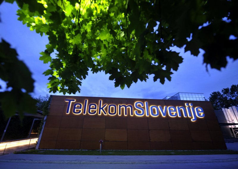 Moody's snizio rejting Telekoma Slovenije