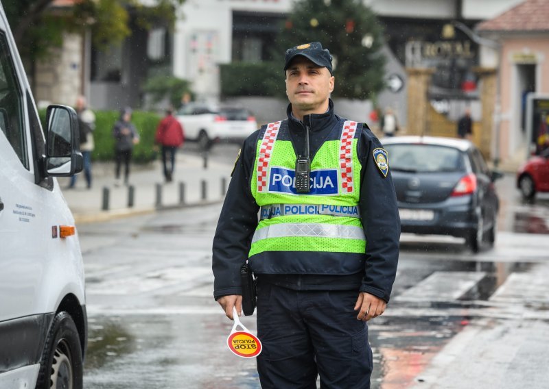 Policija za jučerašnju blokadu autoceste A1 gotovo četiri sata optužuje Hrvatske autoceste