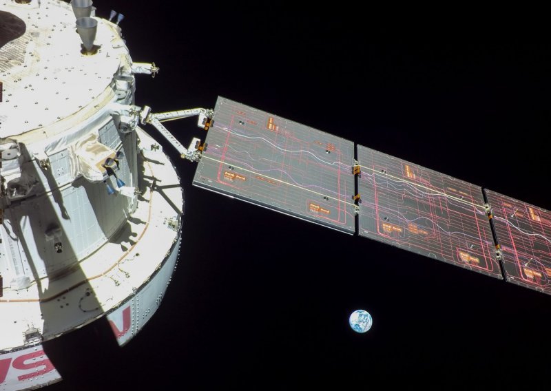 NASA-ina kapsula Orion napustila mjesečevu orbitu za posljednju dionicu puta