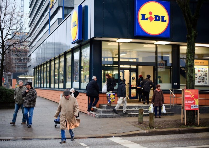 Lidl razveselio radnike: Evo koliki će iznos dobiti povrh božićnice