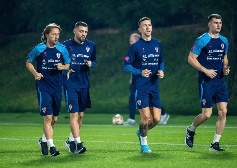 [VIDEO/FOTO] Dva super važna igrača propustila trening hrvatske reprezentacije, a najglasniji je bio bivši Vatreni