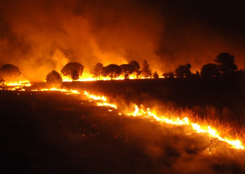 Požar kod Senja napokon pod nadzorom